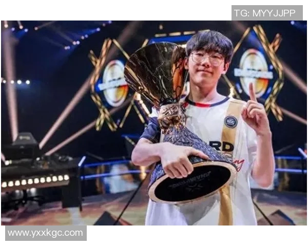 电竞新闻电竞传奇EDG成长之路英雄联盟背后的奋斗与荣耀